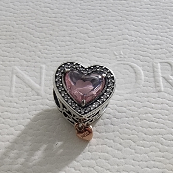 Pandora Two-tone Openwork Mom & Heart Charm - Picture 2 of 9